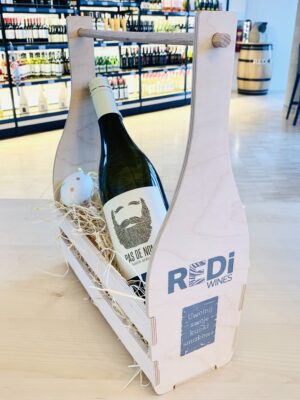 drewniana skrzynka na wino z szarym logo REDi