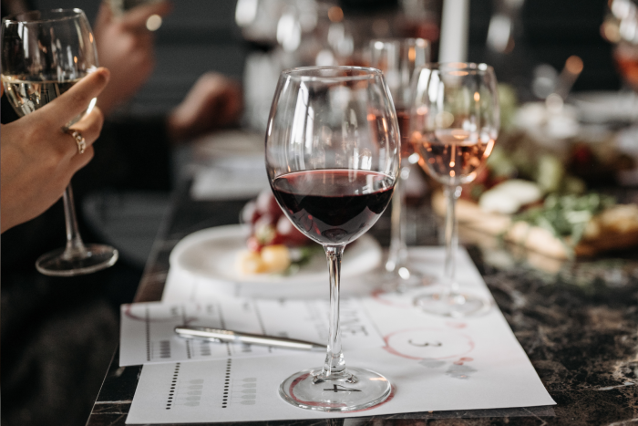 Jakie wino do restauracji? Praktyczny przewodnik dla gastronomii